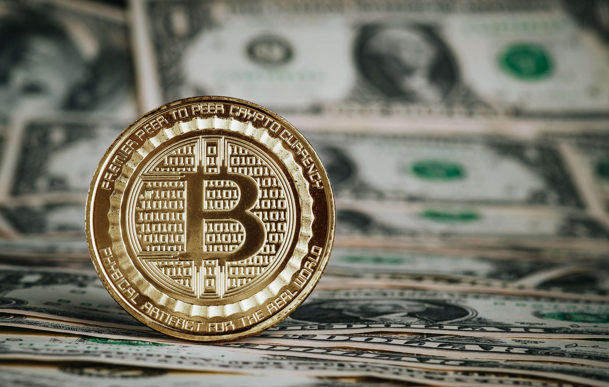 Bitcoin price April 2025, crypto outperforms stocks, $1.5 trillion stock market loss, Trump Fed tensions, gold rally, CVX STX TEL price surge