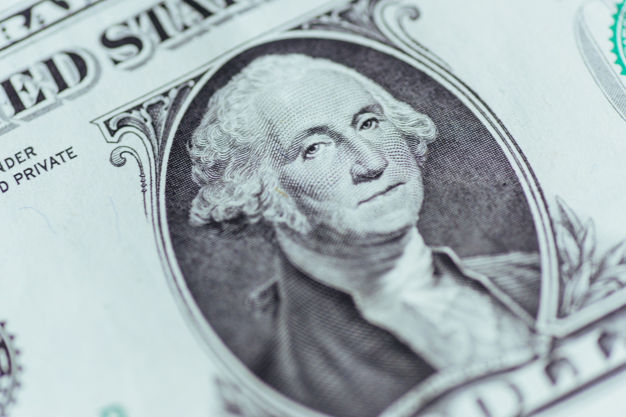Dollar Rally Stalls as Markets Refocus on Trade and Fed Policy