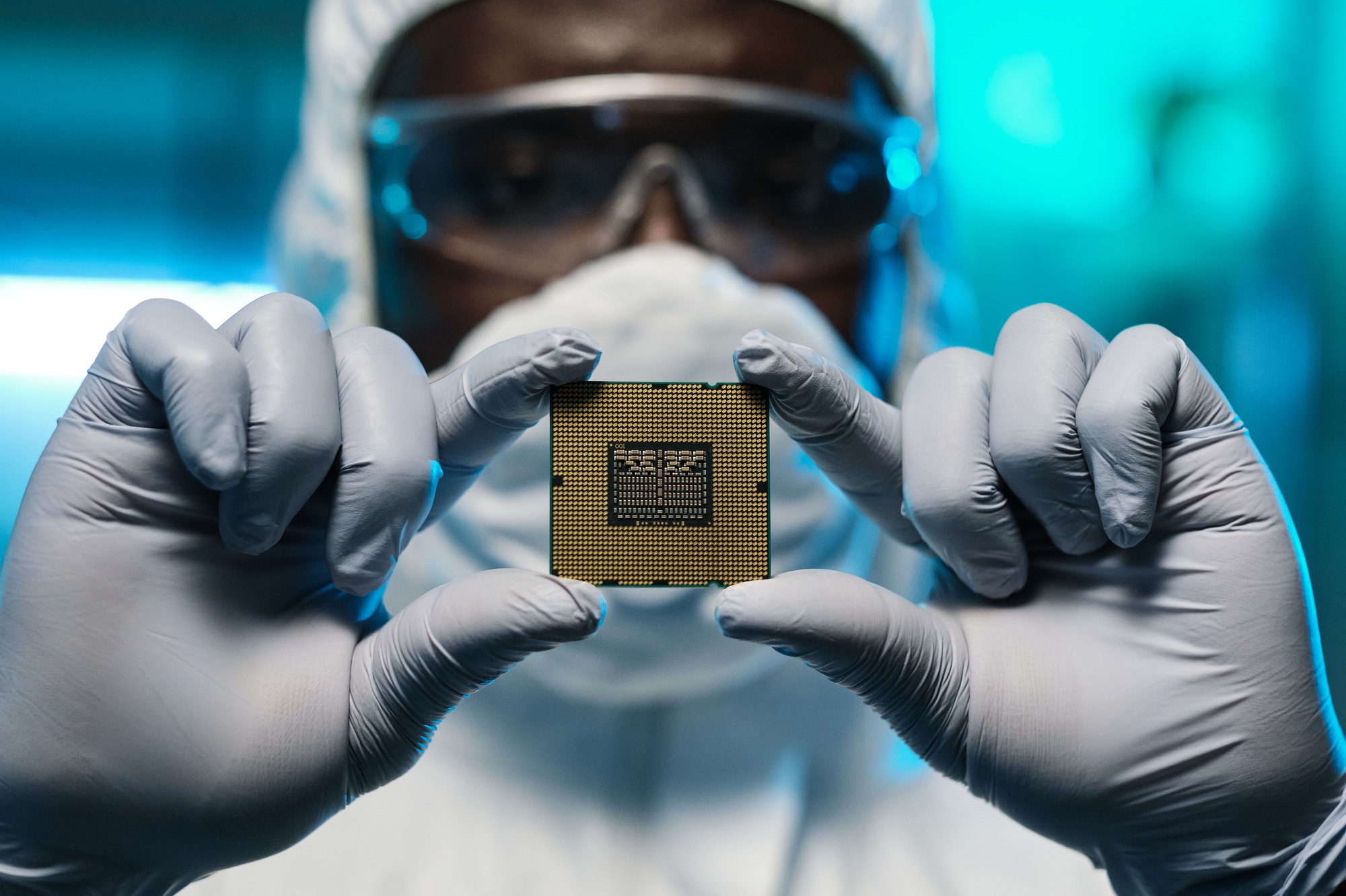 Nvidia Stock Slips as Huawei Develops Rival AI Chip Amid Trump's Export Ban