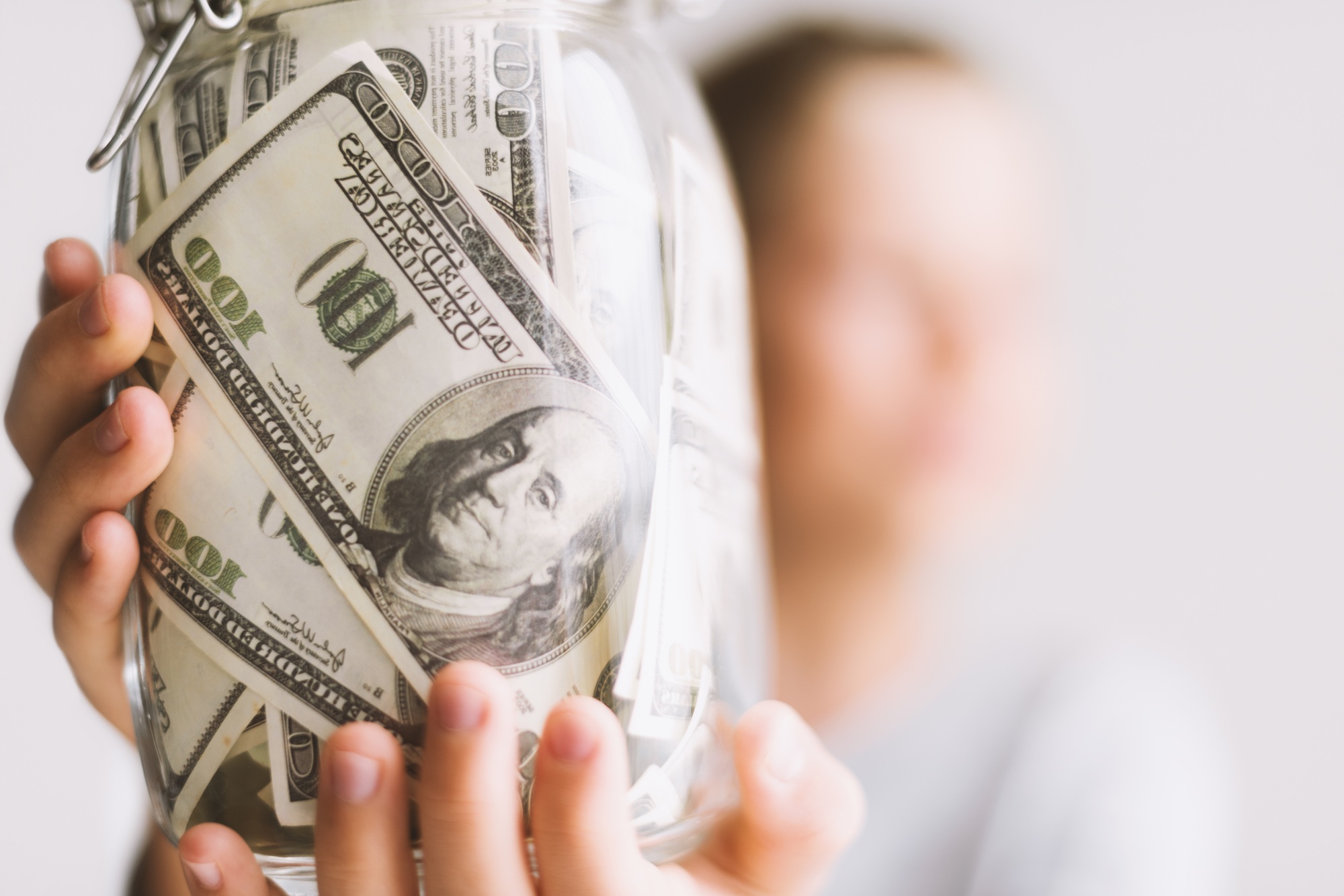 How to Save Money on a Low Income Without Feeling Deprived