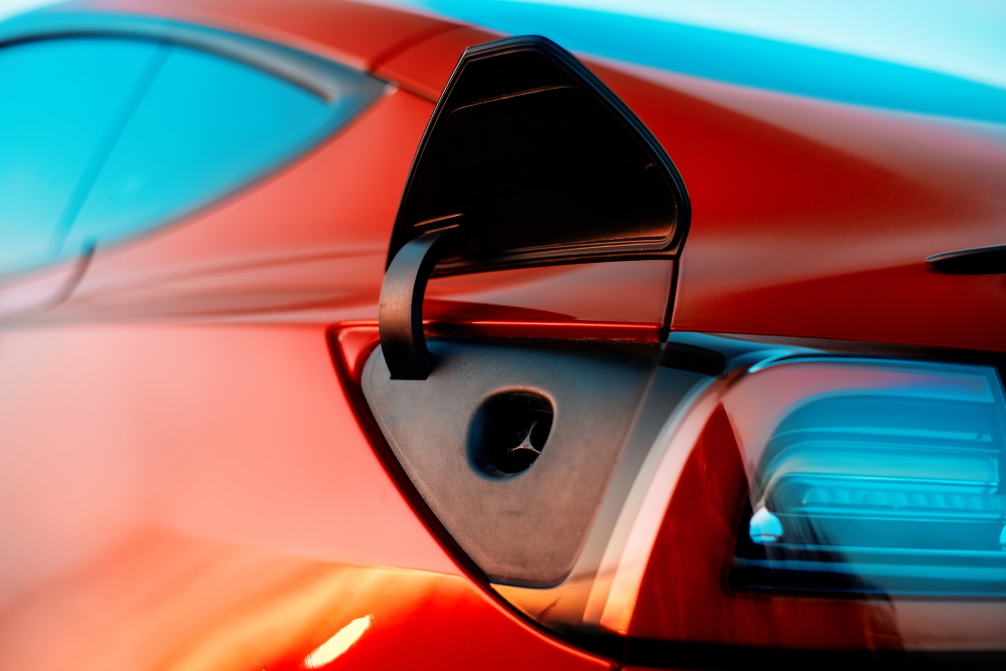 Tesla Stock Declines Amid Production Halt for Cybertruck and Model Y