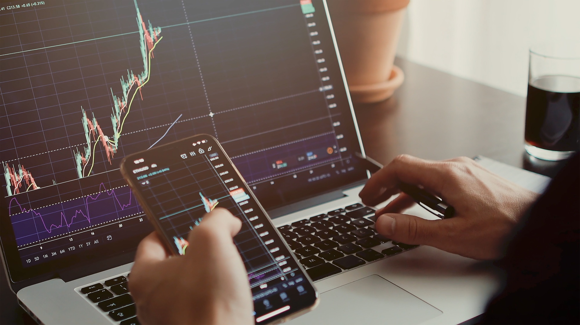 Solana price eyes $200 as meme coins and stablecoins spark new rally