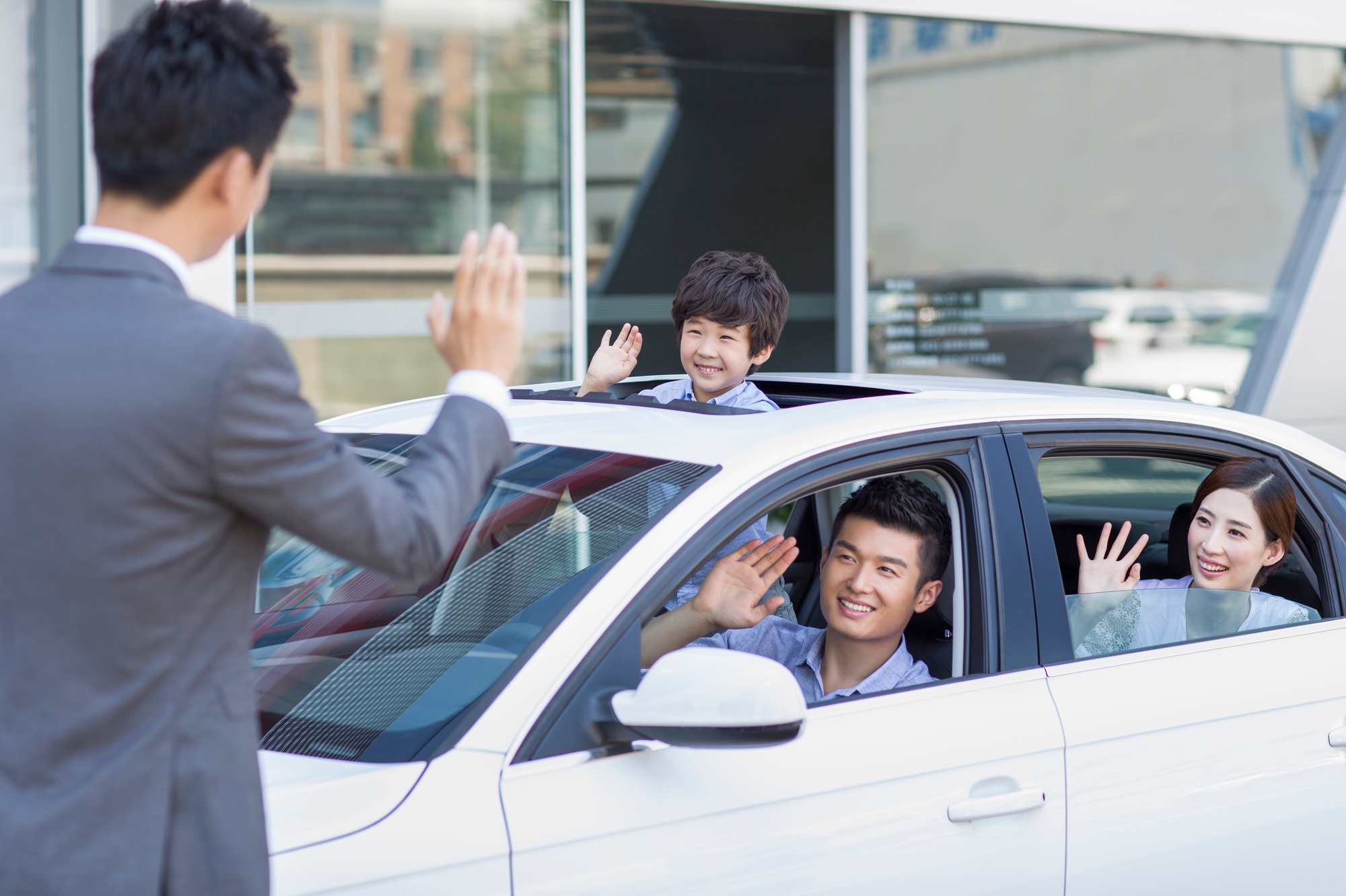 China Bans Use of ‘Autonomous Driving’ in Car Ads Amid Safety, Clarity Concerns