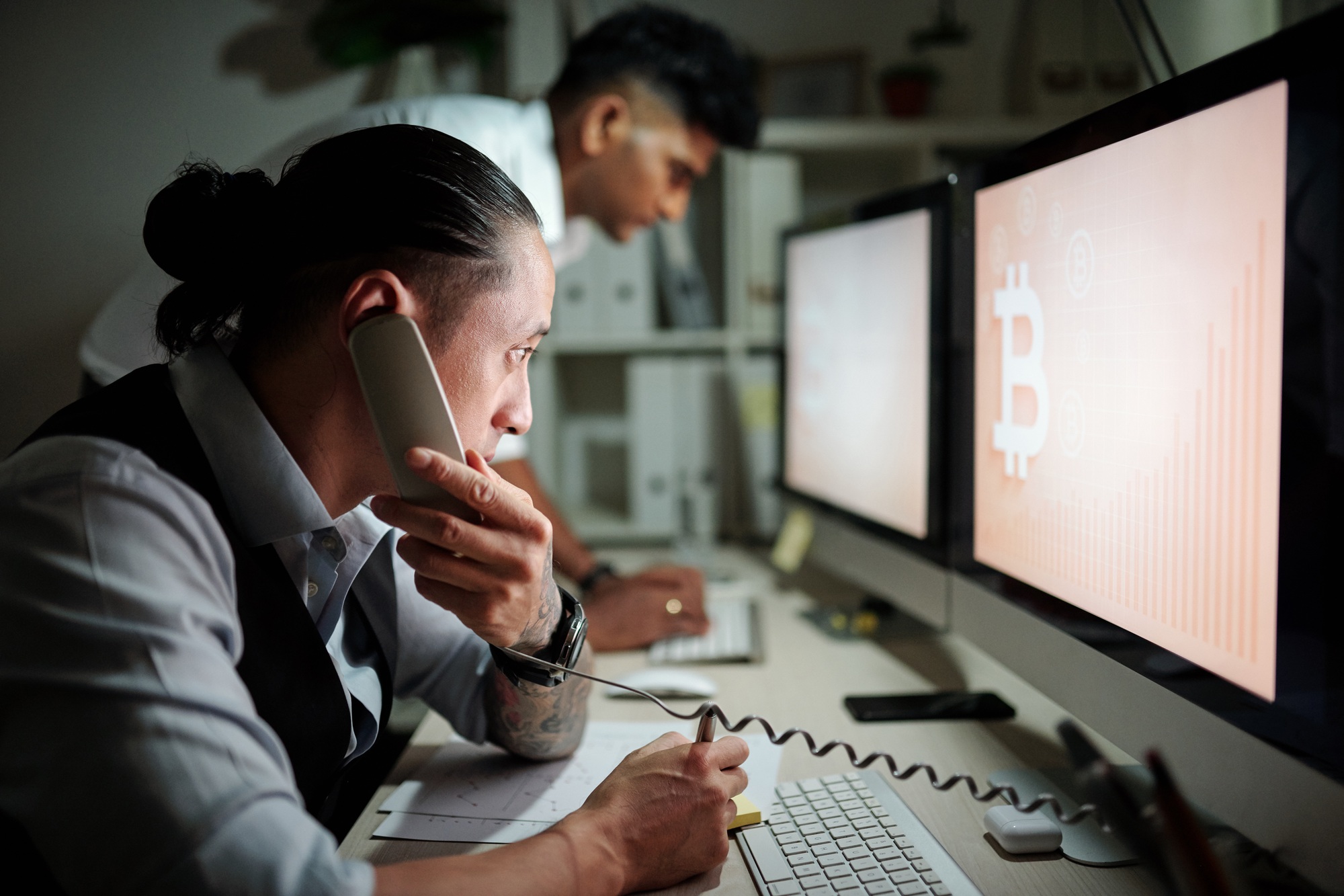 Bitcoin Surges Past $105K Amid Trade Truce and Reserve Moves
