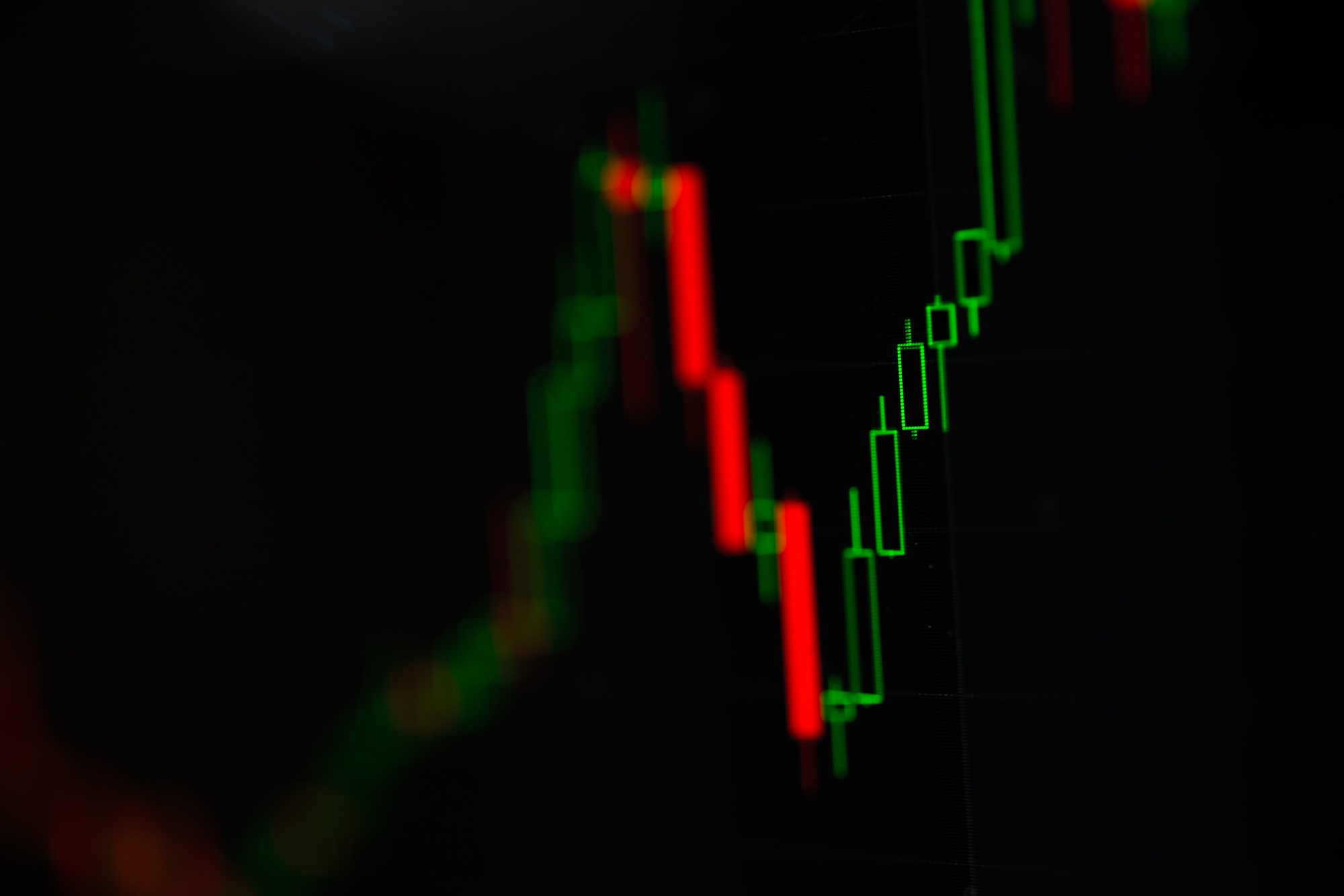 Palantir Stock Soars to Record High Amid AI Optimism and Analyst Upgrades