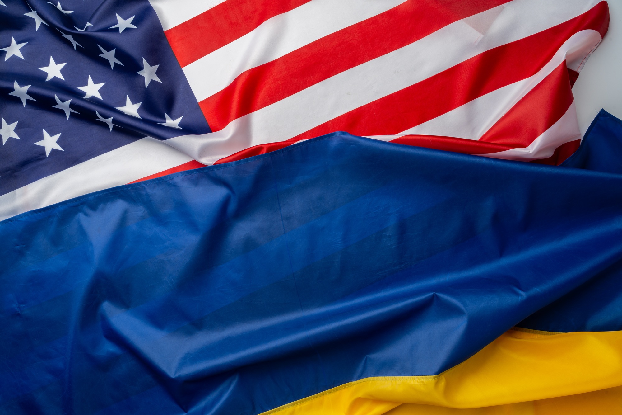 U.S. and Ukraine Finalize Natural Resources Deal Amid Peace Push