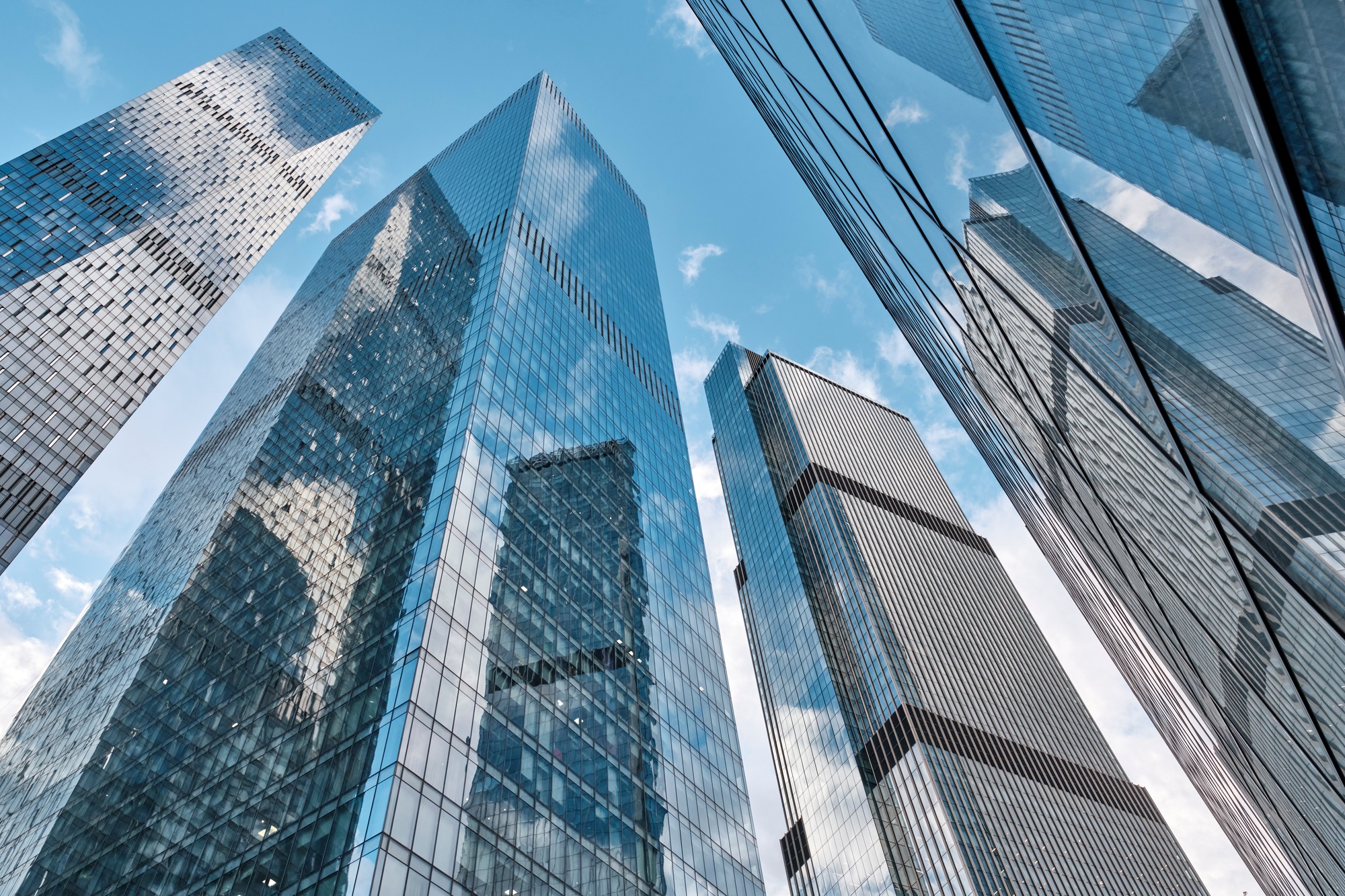 HSBC Restructures Investment Bank to Focus on Private Markets