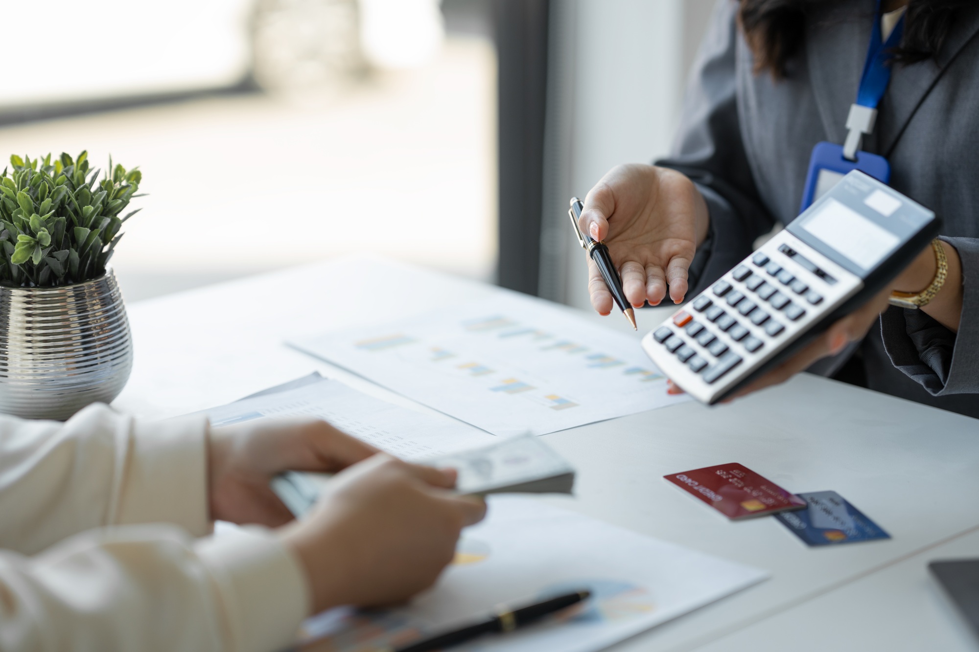 Simple Investment Ideas for People with Limited Income