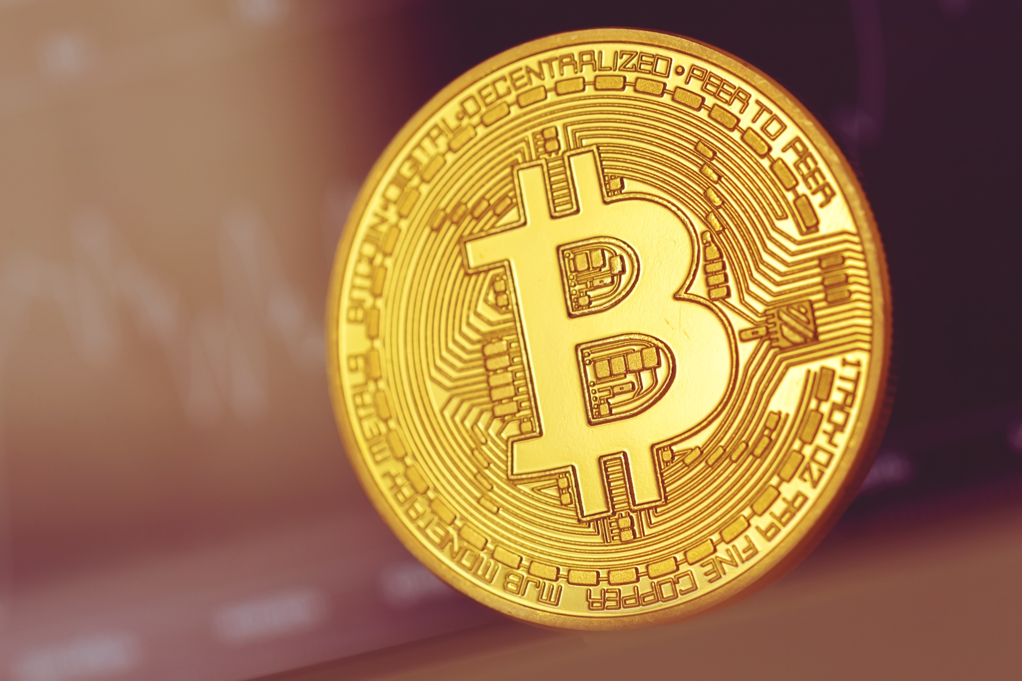 Saylor's Bitcoin Buying Strategy Gains Global Attention Amid Skepticism