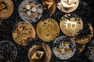 Altcoins Make a Strategic Comeback as Bitcoin Dominance Wavers