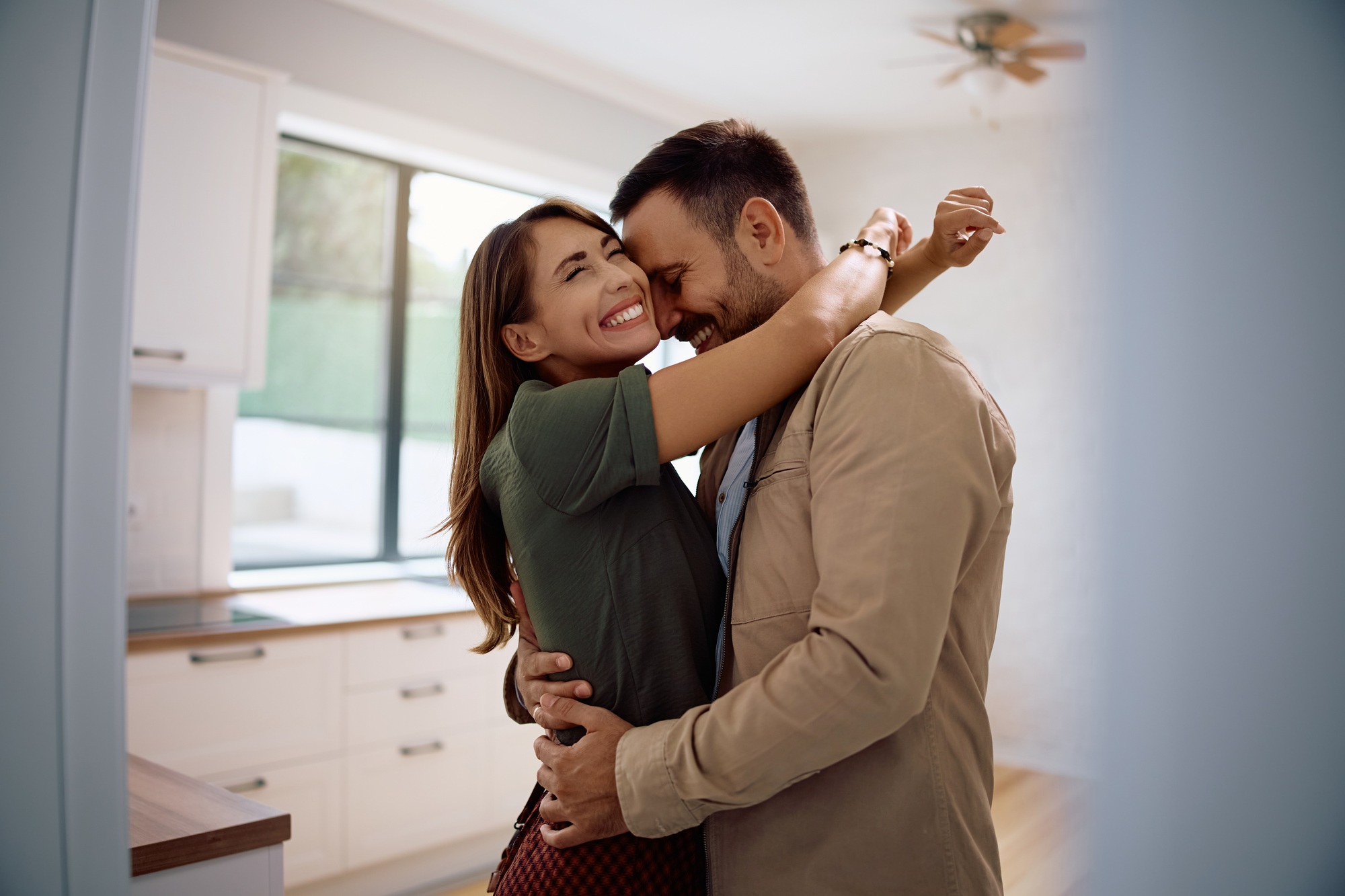 Mortgage Rates Drop, Is Now the Time to Buy a Home?