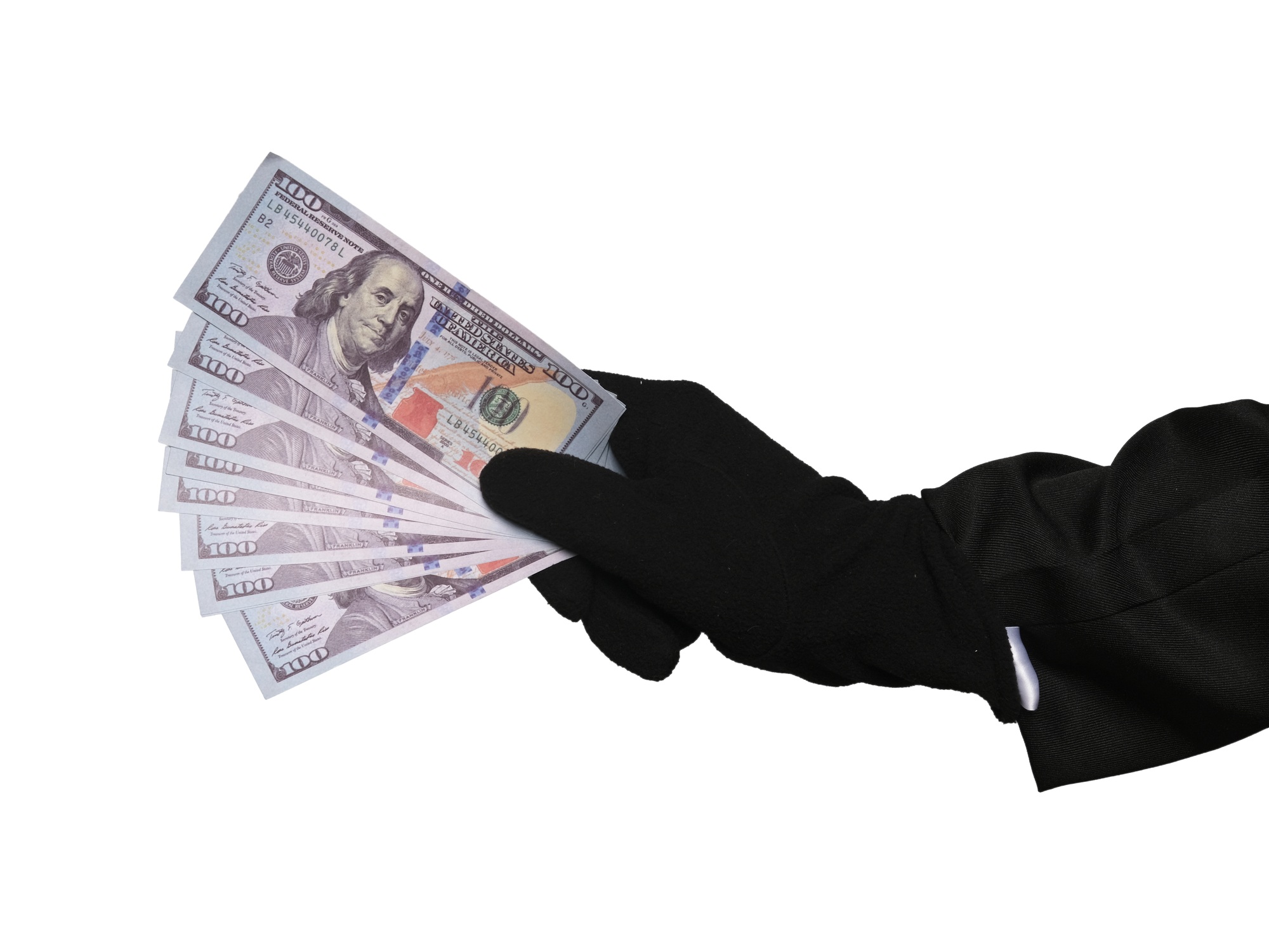 Scammers impersonate finance experts, causing millions in theft