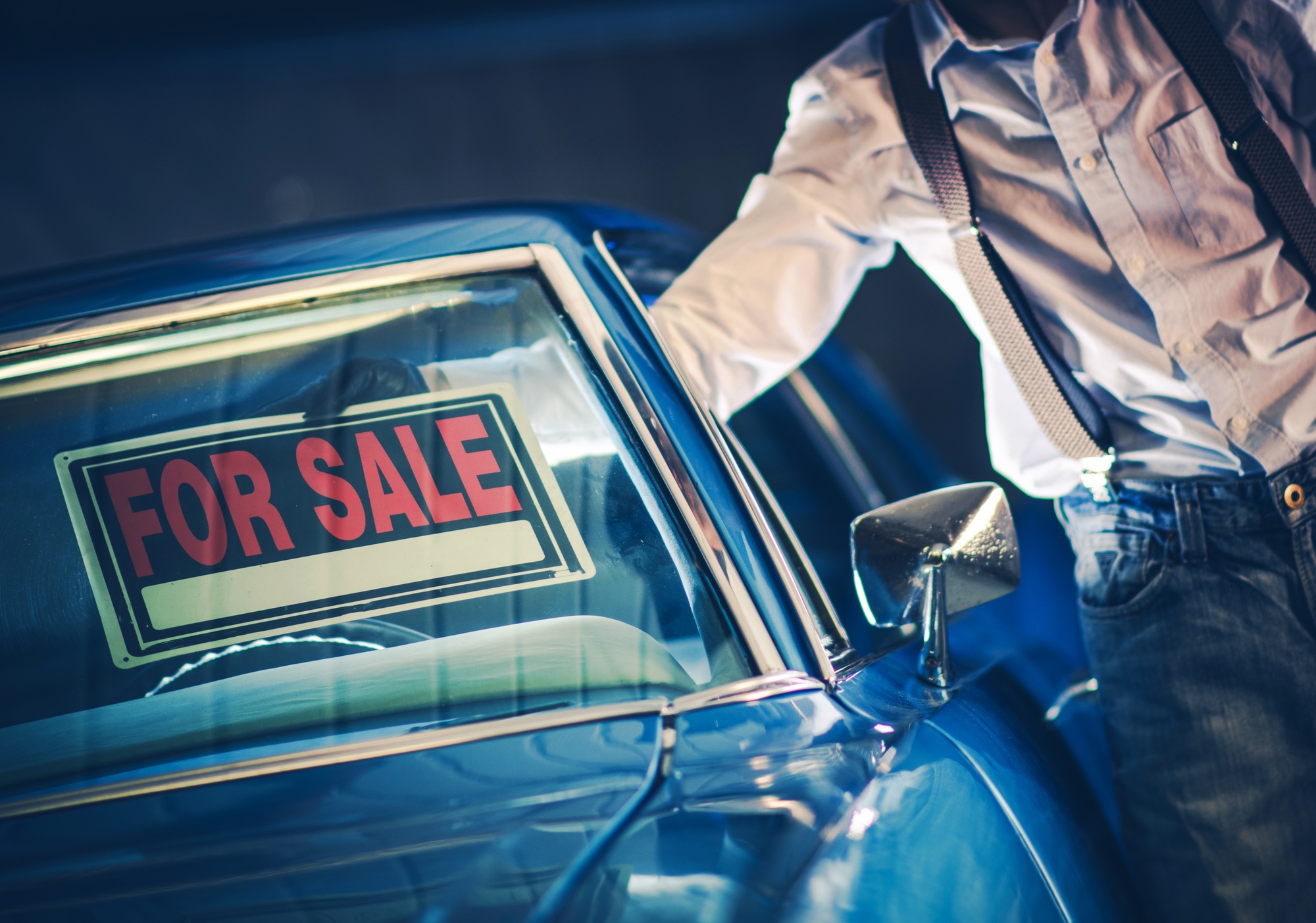 Selling Car Sign