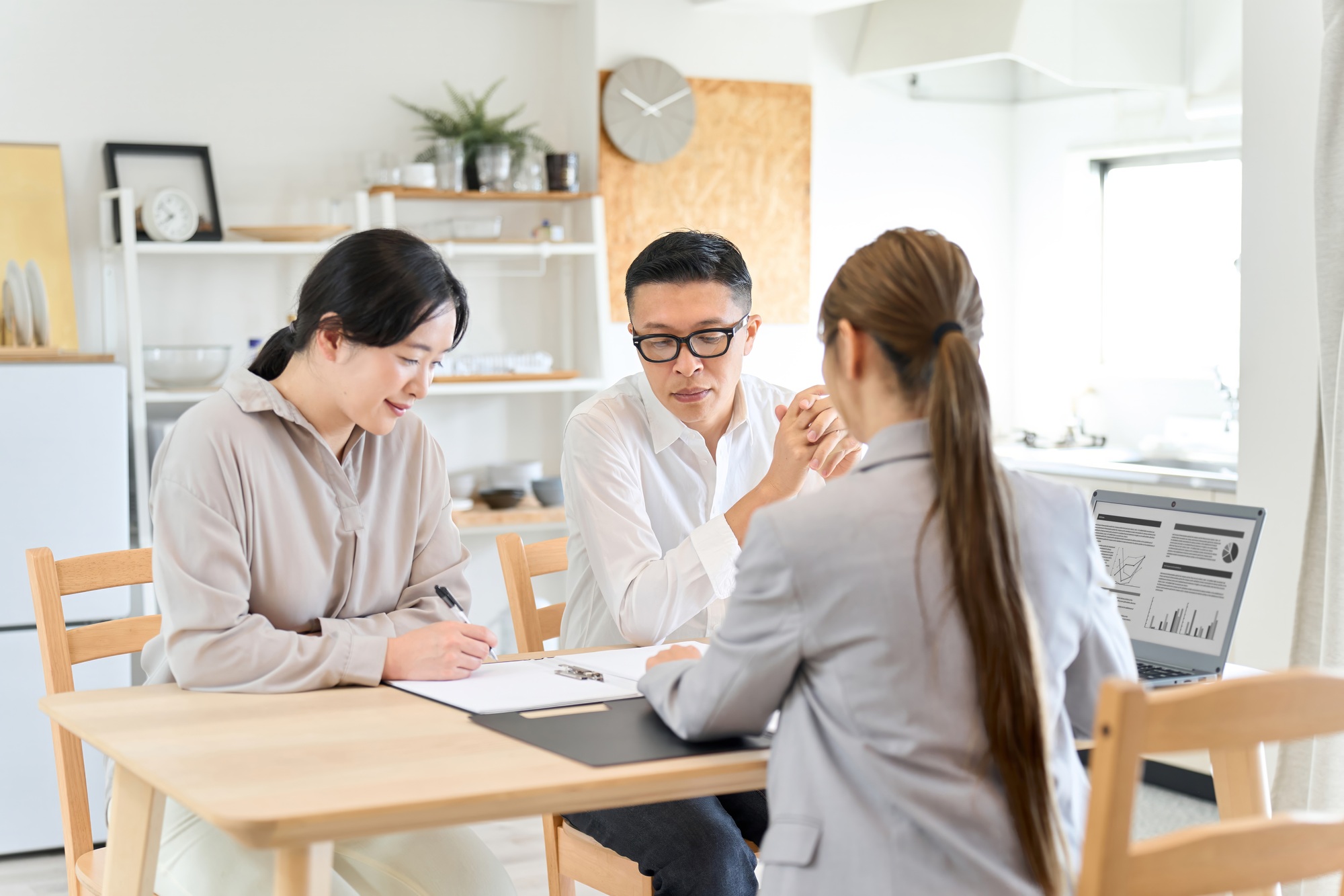 How to Save on Insurance Without Sacrificing Coverage
