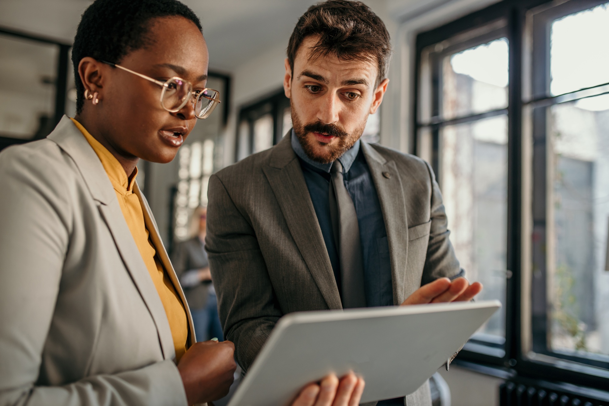 Senate Banking Leaders Advance Digital Asset Market Discussions