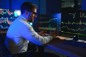 Block vs. SoFi Technologies: A Comparative Look at Top Fintech Stocks