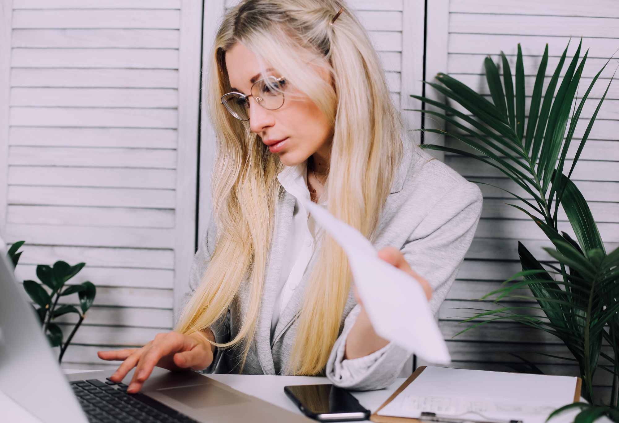 Personal Finance Tips for People Living Paycheck to Paycheck